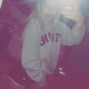 Meet your Posher, Jillian